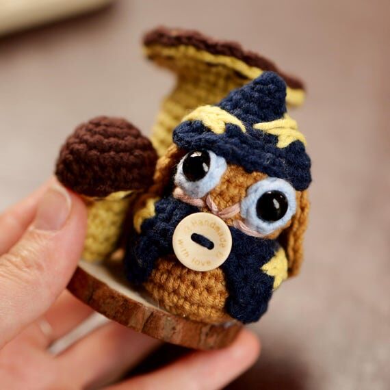 Crochet Mushroom Pen Holder - Handmade Amigur...