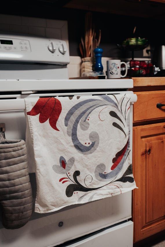 Floral Rosemaling Scandinavian Folk Art Tea T...