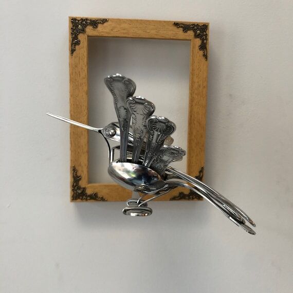 Handcrafted Hummingbird – Wall-Mounted Deco...