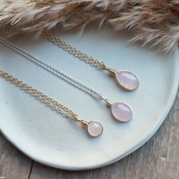 Customized Rose Quartz necklace / gemstone ne...