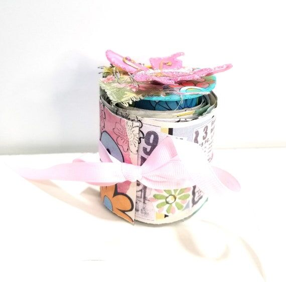 Groovy 1960s Paper Snippet Roll on Handmade S...