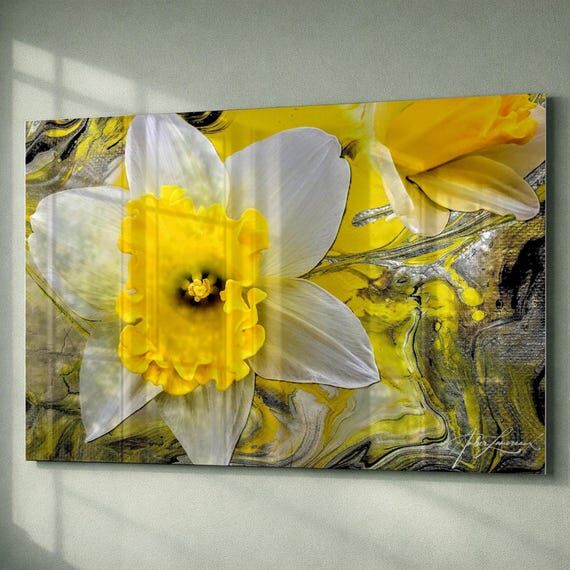 Original Glass Wall Art 'Daffodil Fantasy' Fl...