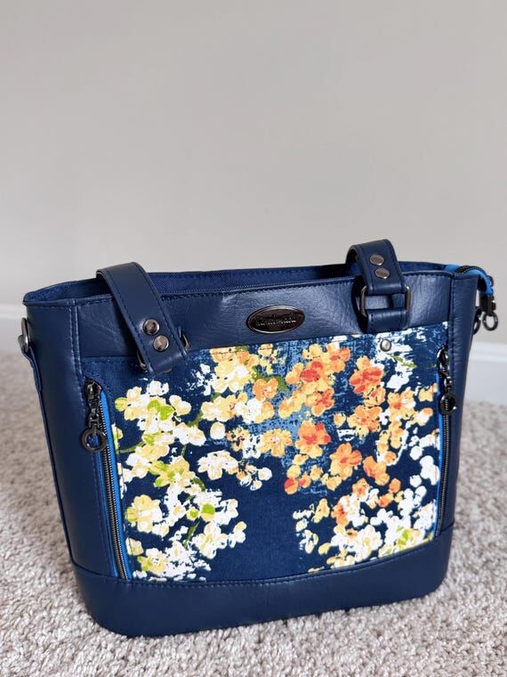 Regina Phalange Handbag RTS...
