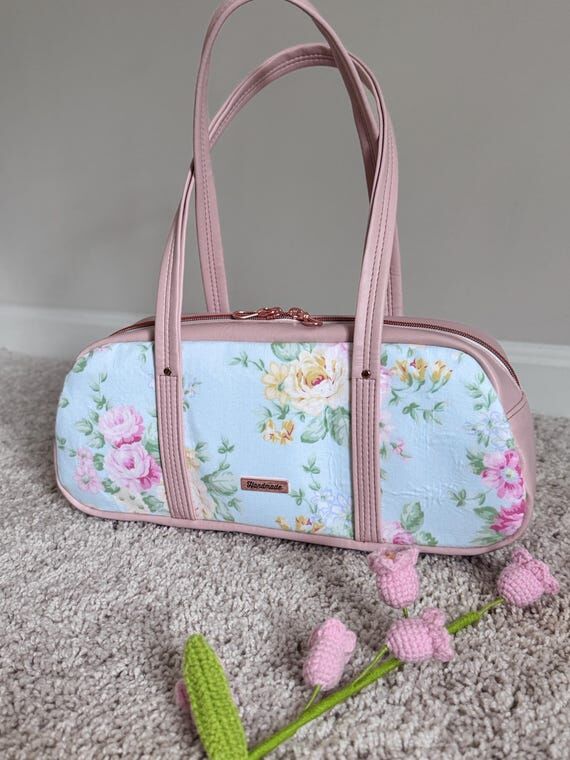 Floral Cassiopeia East West Bag, Zippered Poc...