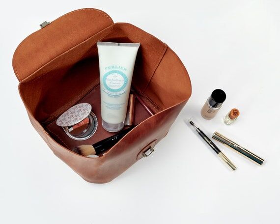 Custom Leather Toiletry Bag for Women, Person...
