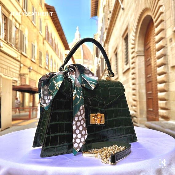 Italian handmade elegant leather bag for wome...