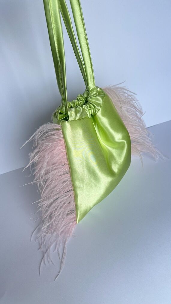Handmade woman pouch with ostrich feathers |d...