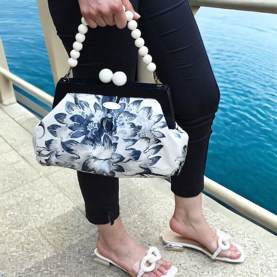 Handmade Vintage Kisslock Handbag – Wooden ...