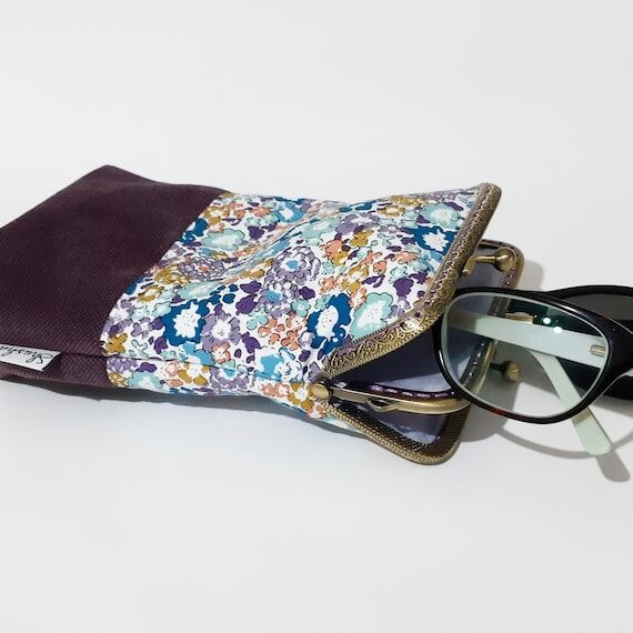Handmade Vintage Kiss Lock Glasses Case with ...