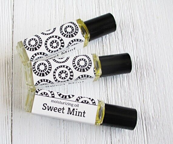Sweet Mint Moisturizing Oil, Perfect for lips...