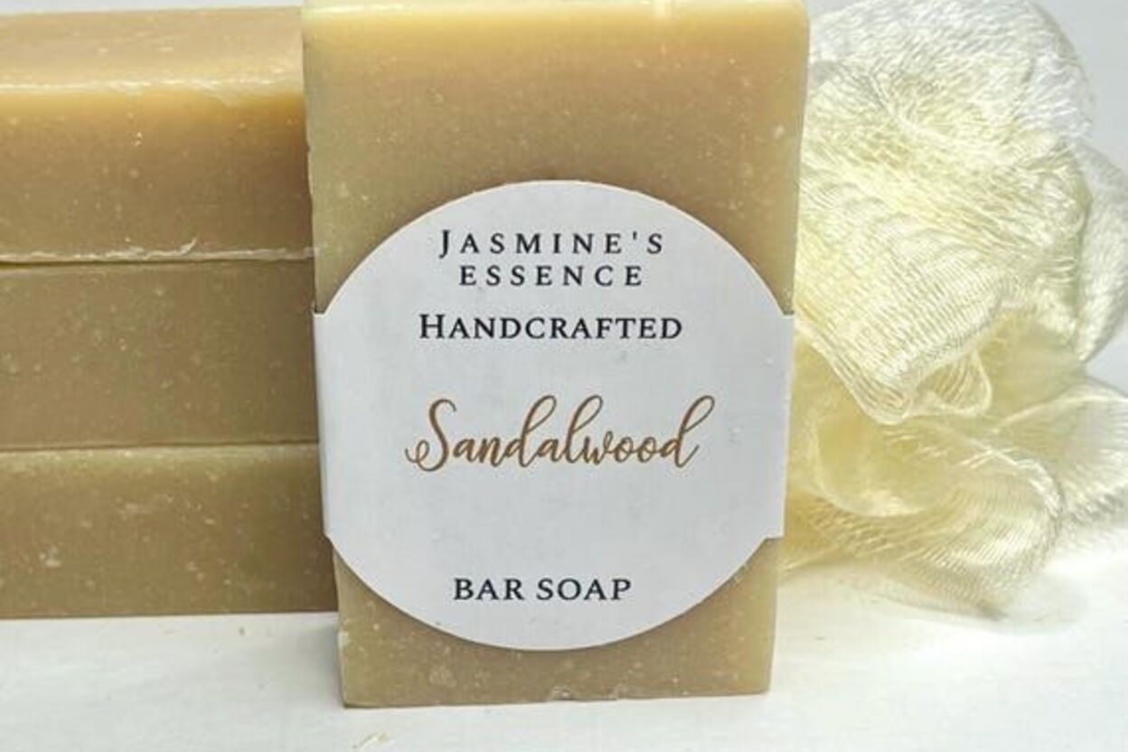 Jasmines Essence