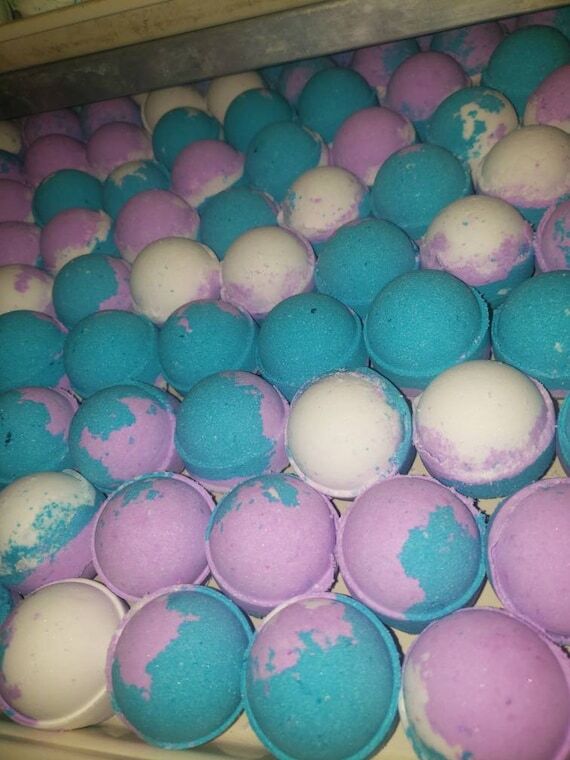 60 Golf Ball Bath Bombs: Wrapped Party Favors...