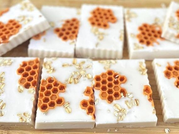 Oats & Honey Goat Milk Soap – Handmade Mois...