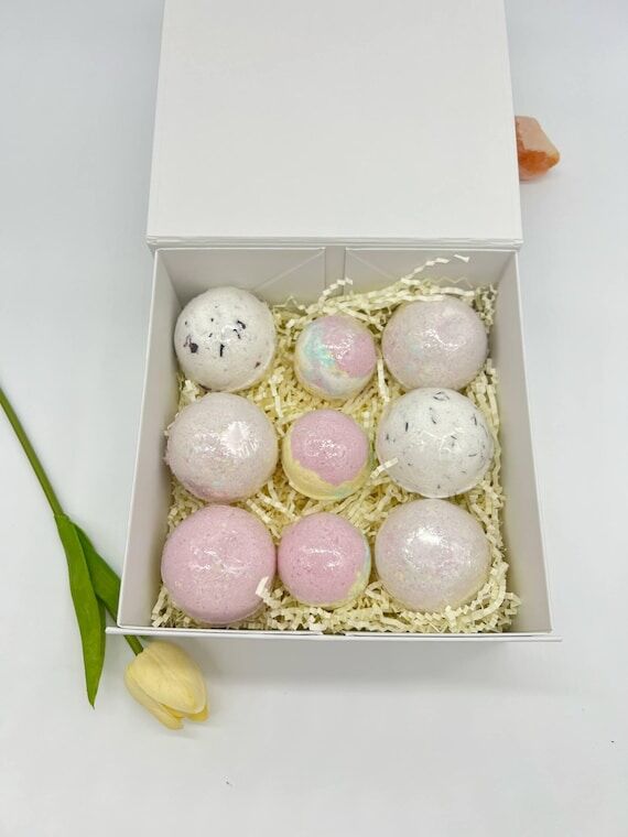 Lazord Bath Bomb Gift Box – Set of 9 Fizzy,...