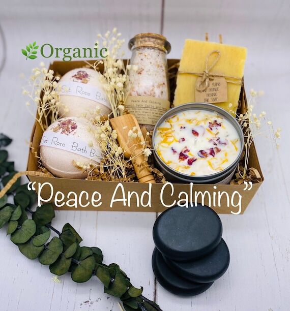 Organic Peace & Calming Spa Gift Set, Soy Can...