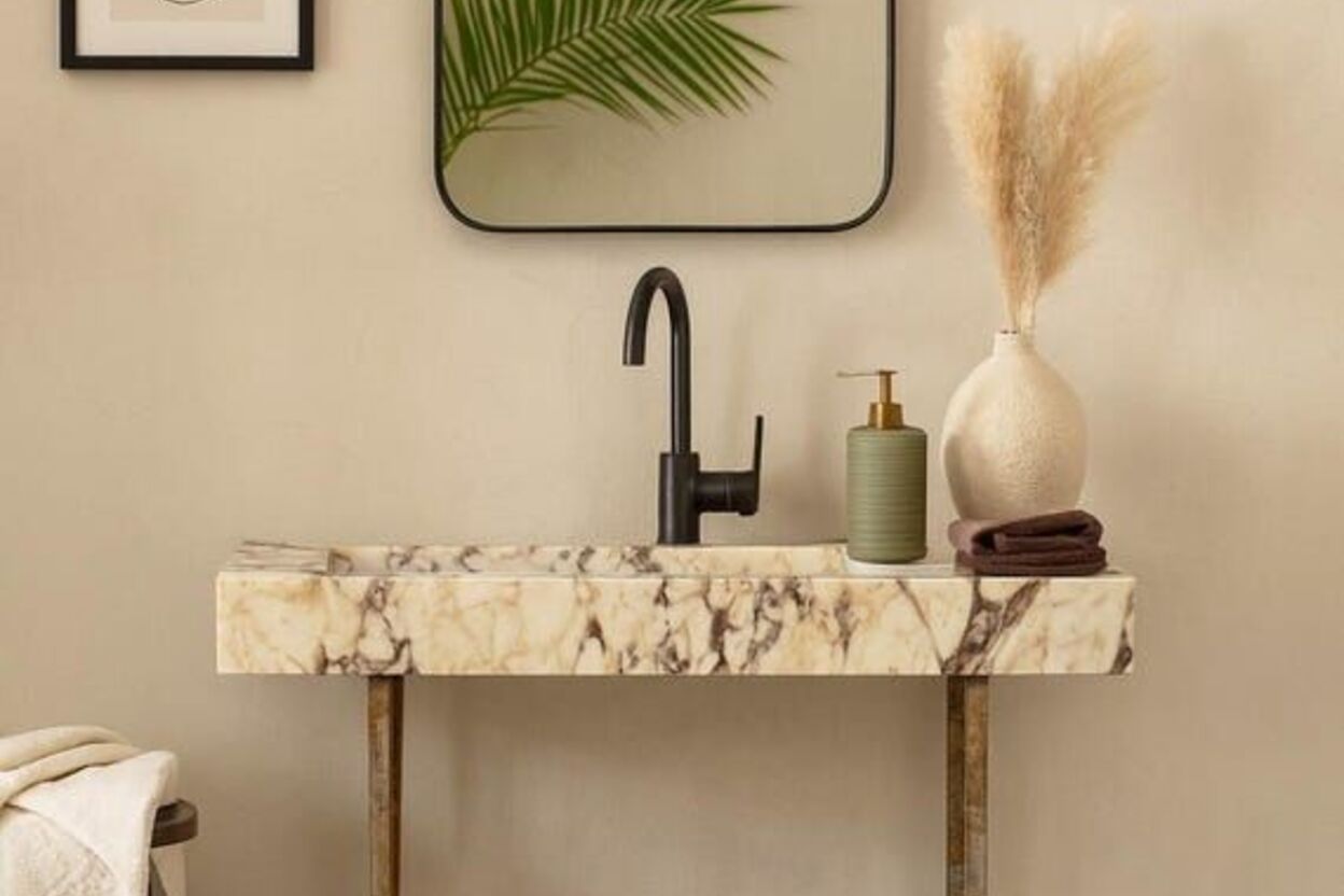 Rb Marble Sink