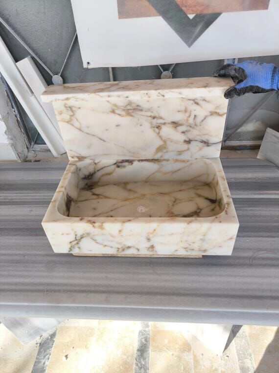 Calacatta Gold Marble Sink with Backsplash: H...