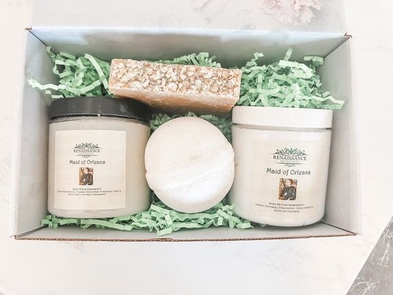 Oatmeal Honey Goat's Milk Spa Gift Set: Handm...
