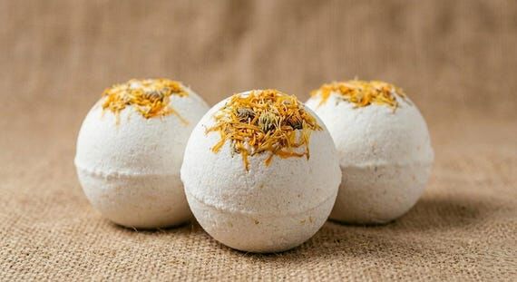 Calendula Bath Bomb for Sensitive Skin • Na...