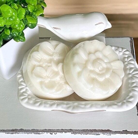 Handmade Goat Milk Flower Soap Bar – White ...