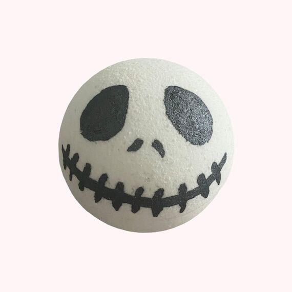 Skull Bath Bomb | Bath Bomb | Halloween | Tri...