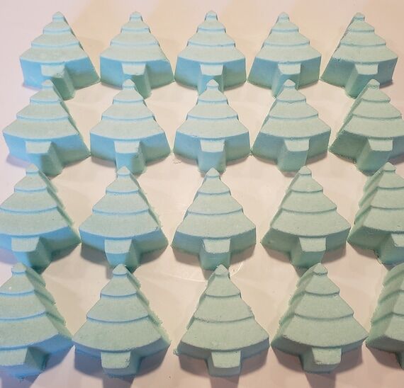 Christmas Tree Bath Bombs, Holiday Bath Bombs...