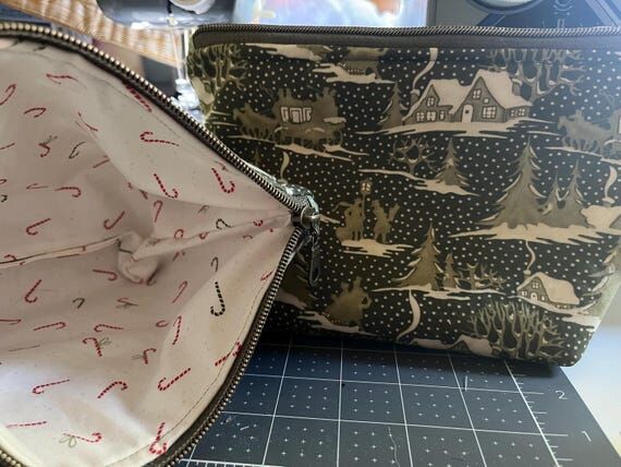 Christmas Fabric Zipper Pouch, Makeup Bag, Ha...