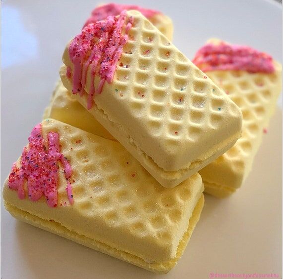 Sugar Wafer Sandwich Cookie Bath Bomb...