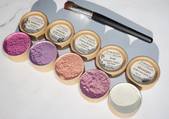 Natural Clay Eyeshadow Powder: Vegan, Zero Wa...