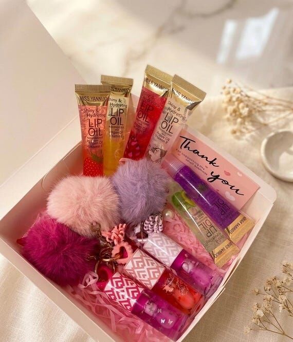 9 Hydrating Lip Gloss Bundle | Shimmering Oil...