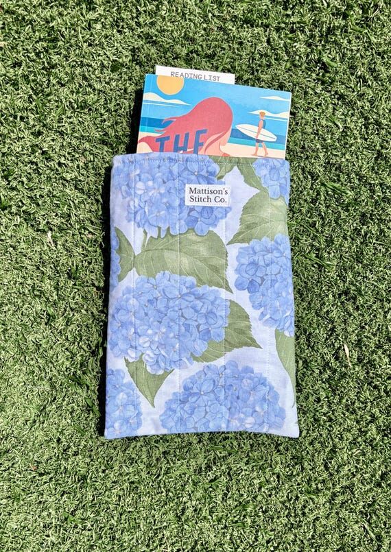 Padded Book Sleeve for Paperbacks and Kindles...