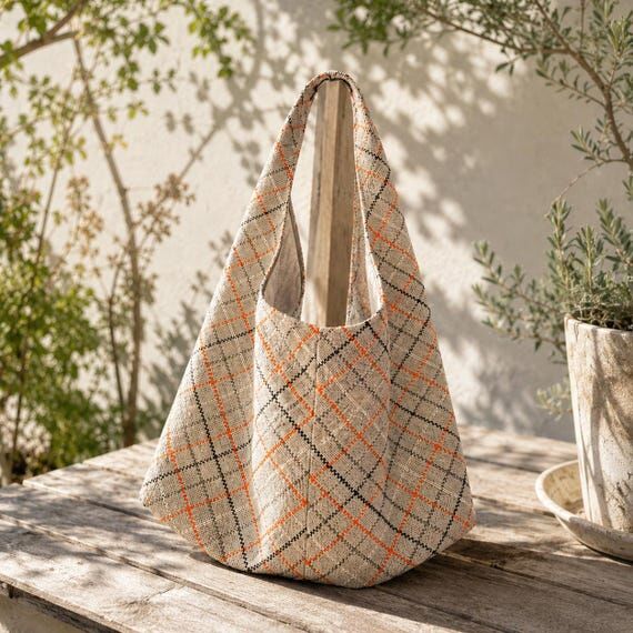 Handmade Wool Blend Shoulder Bag: Soft Grey T...