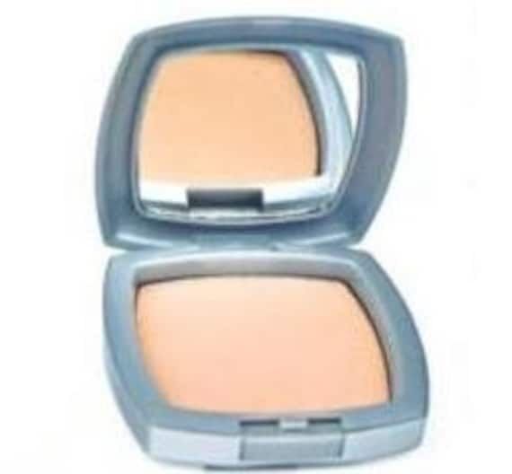 Pressed Mineral Foundation Powder, Vitamins A...
