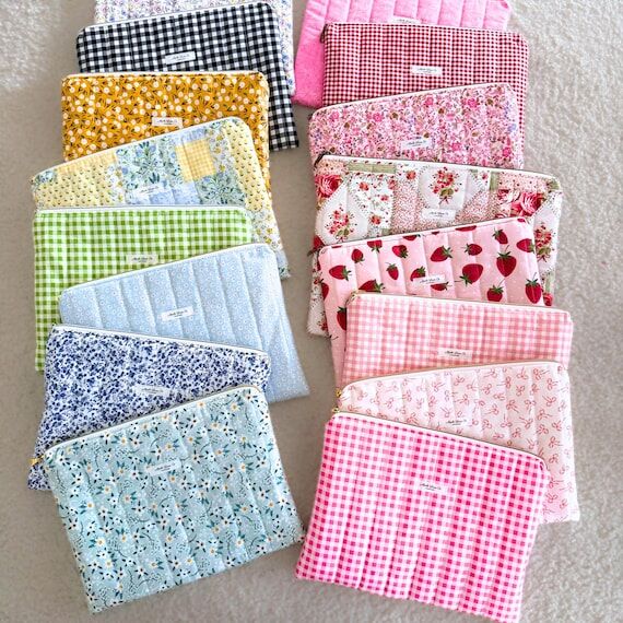 Quilted Laptop Sleeve, Cute Floral Gingham, M...