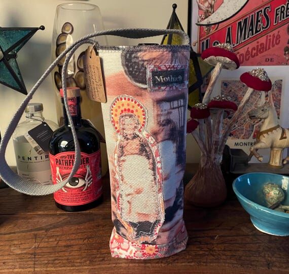 Vintage-Inspired Wine Tote Bag: Handmade Recy...