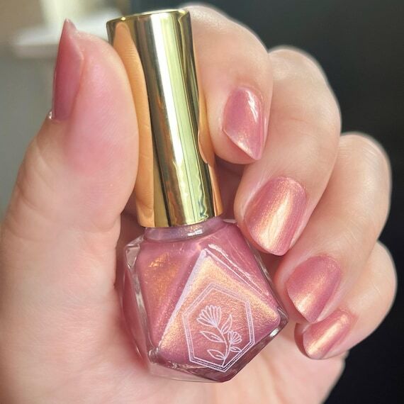 Venus De Milo Nail Polish – Romantic Pink w...