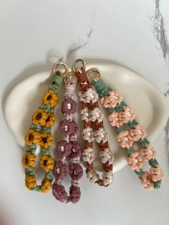 "Bloom" Keyring | Crocheted Pendant...