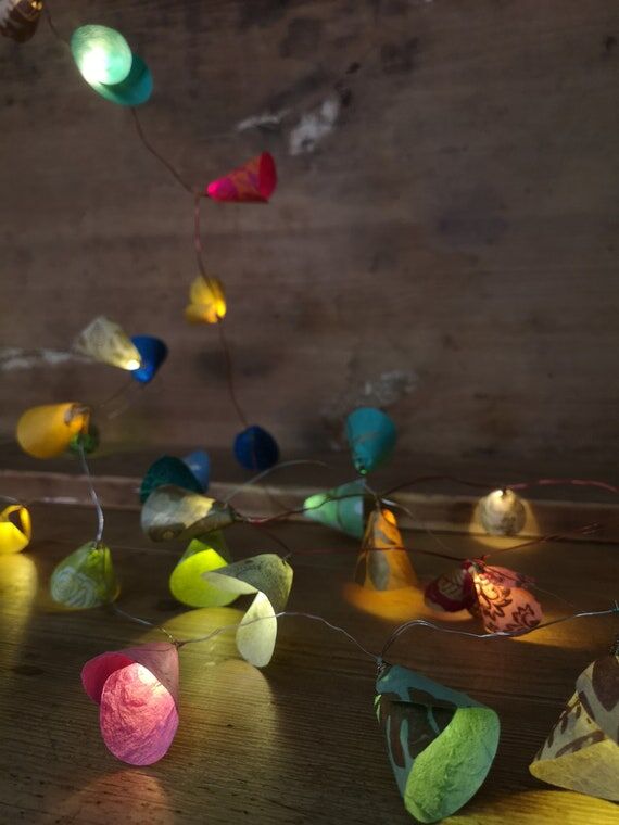 Lokta Light Chain with 20 small lampshades - ...
