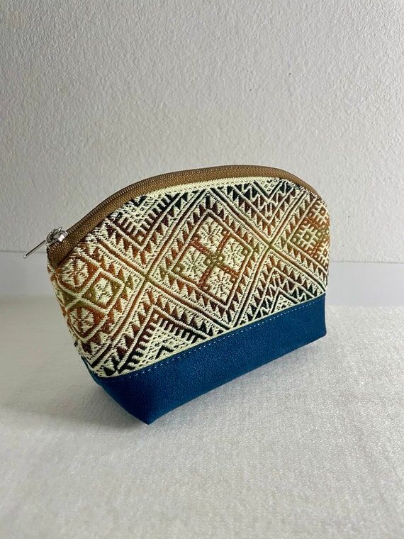 Andean fabric, Handmade Makeup Bag, Zipper Po...