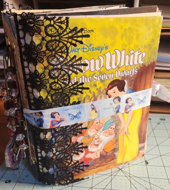 One of a kind- Snow White and the Seven Dwarf...