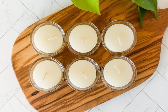 Set of 6 Pure Beeswax Tea Lights in Glass Vot...