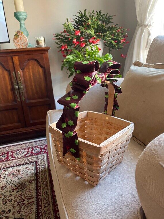 Natural Wicker Basket with Cotton Bow, Christ...