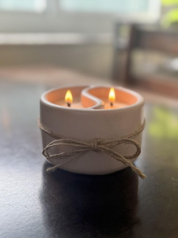 Handmade Concrete Yin Yang Soy Wax Candle, Mi...