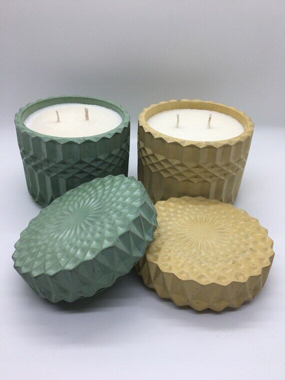 Scented Handmade Palm Wax Candle in Mandala C...