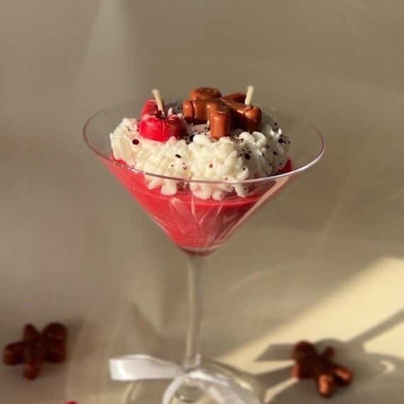 Sweet Gingerbread Dessert Candle – Christma...