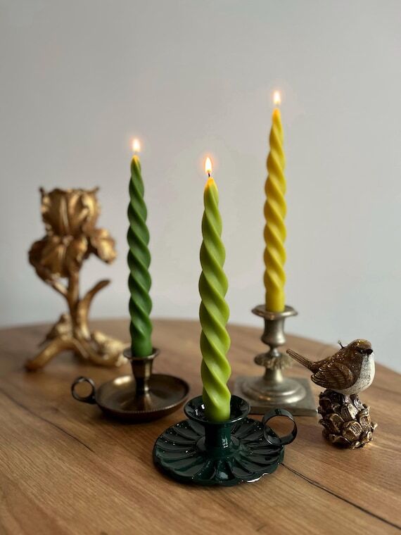 Set of 3 Twisted Pure Beeswax Candles – Nat...