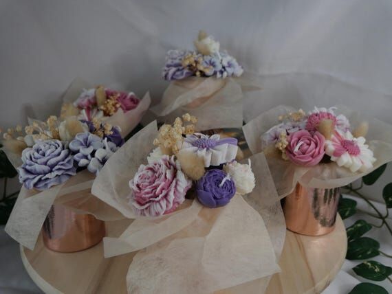 Bouquet of scented candles – Lavender fragr...