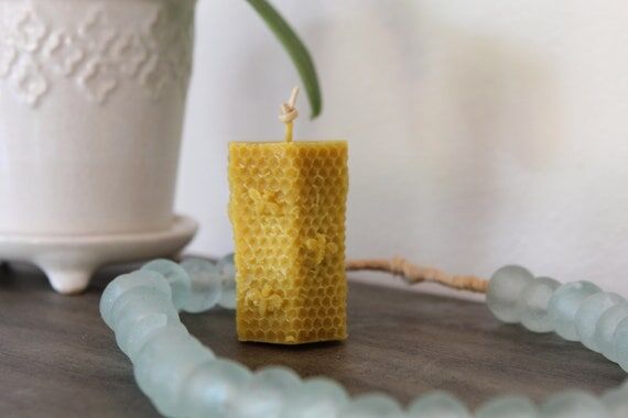 Bumble Bee Honeycomb 100% Beeswax Small Pilla...
