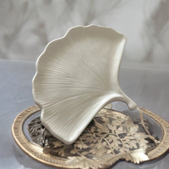 Ginkgo Leaf Trinket Dish | Gypsum Cement Jewe...