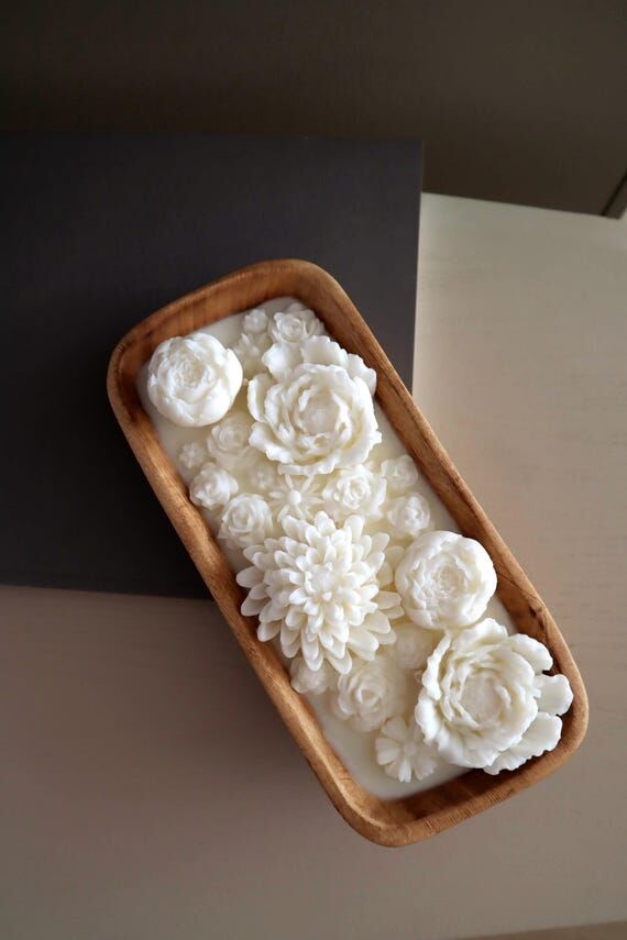 Medium Organic Soy Candle in a Wooden Bowl Wi...